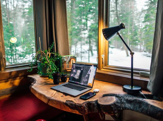 Photo by Roberto Nickson on Unsplash